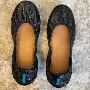 Women’s Tieks shoes. Non smoking home.